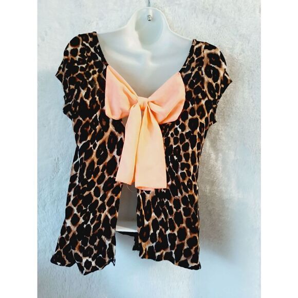 Rue 21 leopard print open back soft knit sz med Italian 80s Rockabilly Hip top - Picture 1 of 3